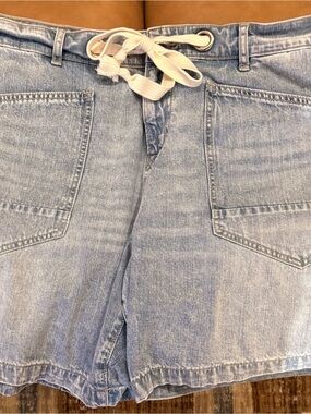 Torrid Light Wash Denim Drawstring Shorts 16W